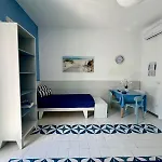 Vicolo Gobetti בית הארחה *