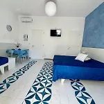 Vicolo Gobetti * פורטו צ'זראו